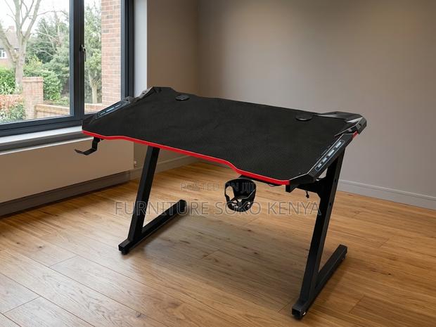 Office Table ; Modern Design Urb Game Durable Gaming Table - thumbnail 2