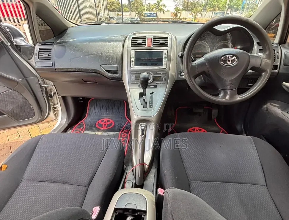 Toyota Auris 2006 Silver