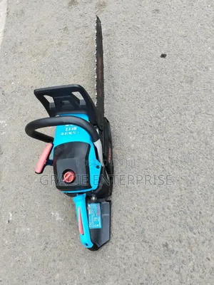 Fixtec 18" 58CC Gasoline Chainsaw, 2 Stroke