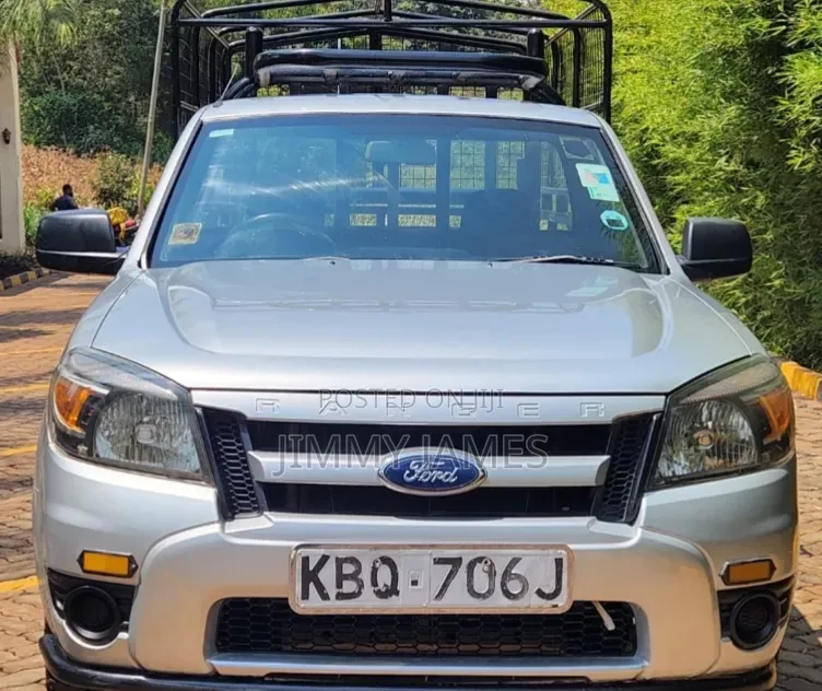 Ford Ranger 2010 Silver