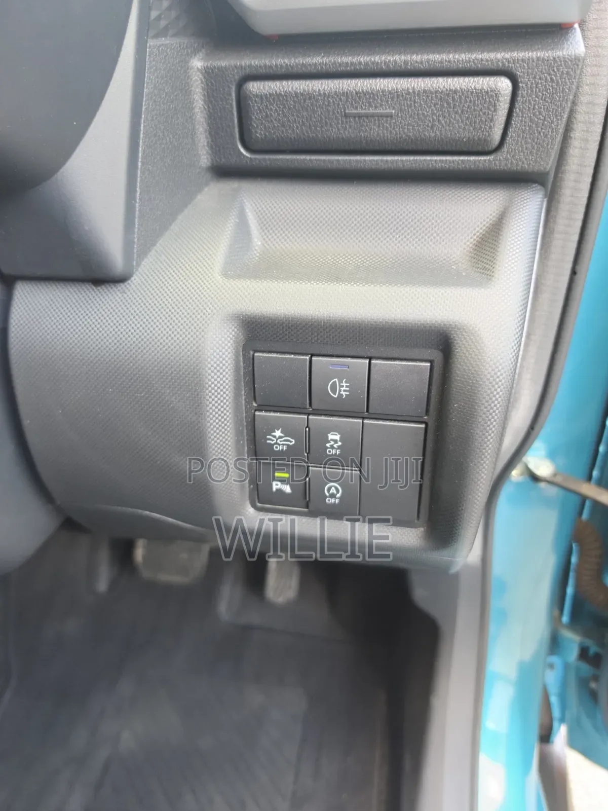 Toyota Raize 2020 Blue
