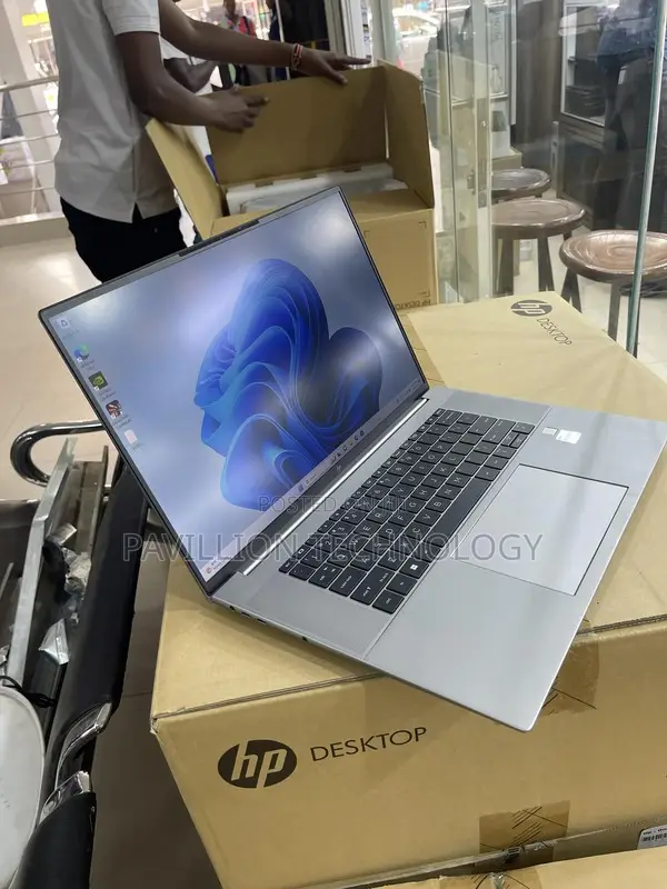 Laptop HP ZBook Studio G5 16GB Intel Core i7 SSD 512GB