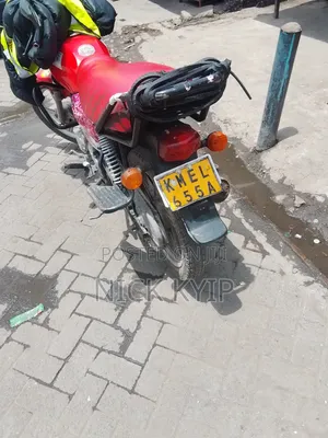 TVS HLX Plus ES 2021 Red