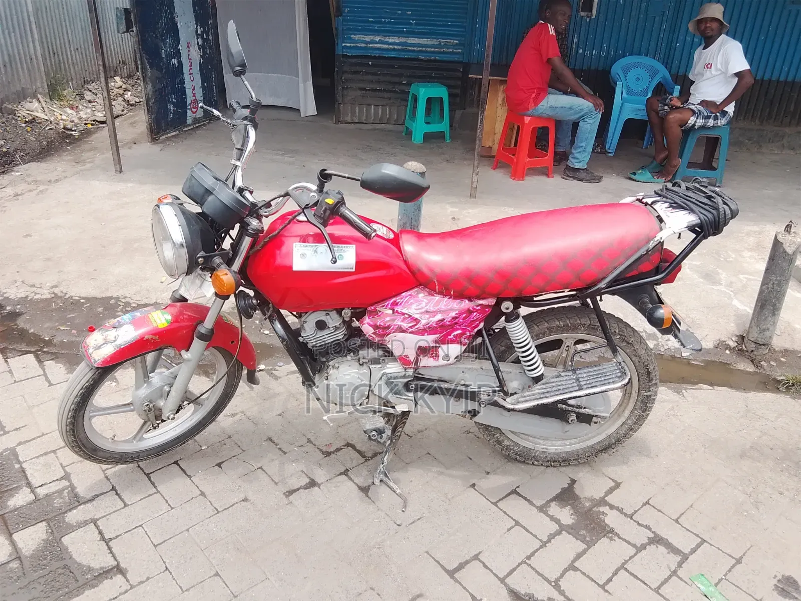 TVS HLX Plus ES 2021 Red