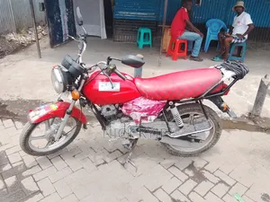 TVS HLX Plus ES 2021 Red