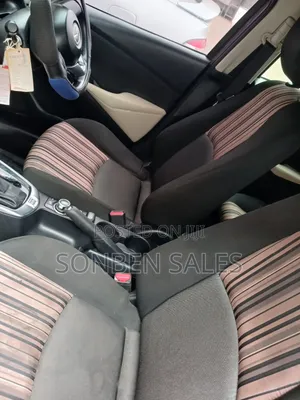 Mazda Demio 2017 Pink