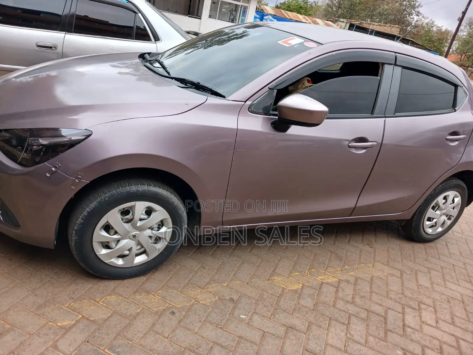 Mazda Demio 2017 Pink