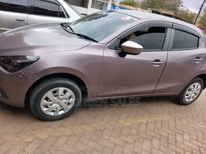 Mazda Demio 2017 Pink