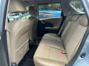 Honda Fit Shuttle 1.3 Hybrid 2WD 2012 Blue