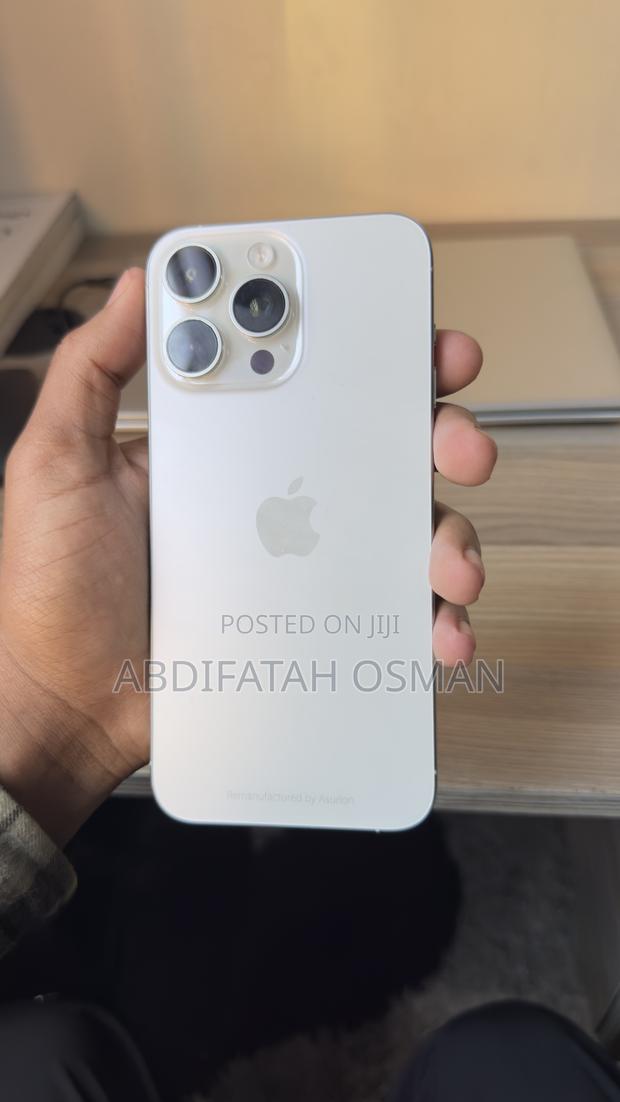 Apple iPhone 15 Pro Max 256 GB White - main view