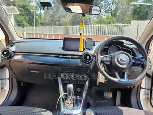 Mazda Demio 2018 White