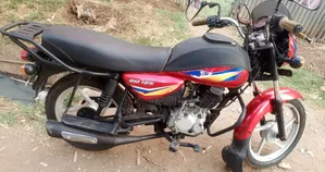 Bajaj Boxer 125 2024 Red