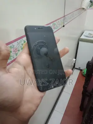 Apple iPhone SE (2022) 64 GB Black