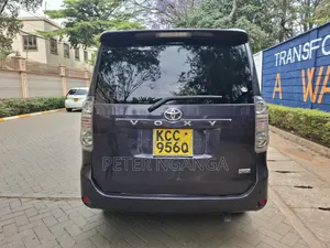 Toyota Voxy X 2WD 8-Seater 2008 Blue