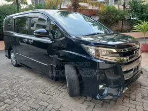 Toyota Noah 2.0 AWD (8 Seater) 2019 Blue