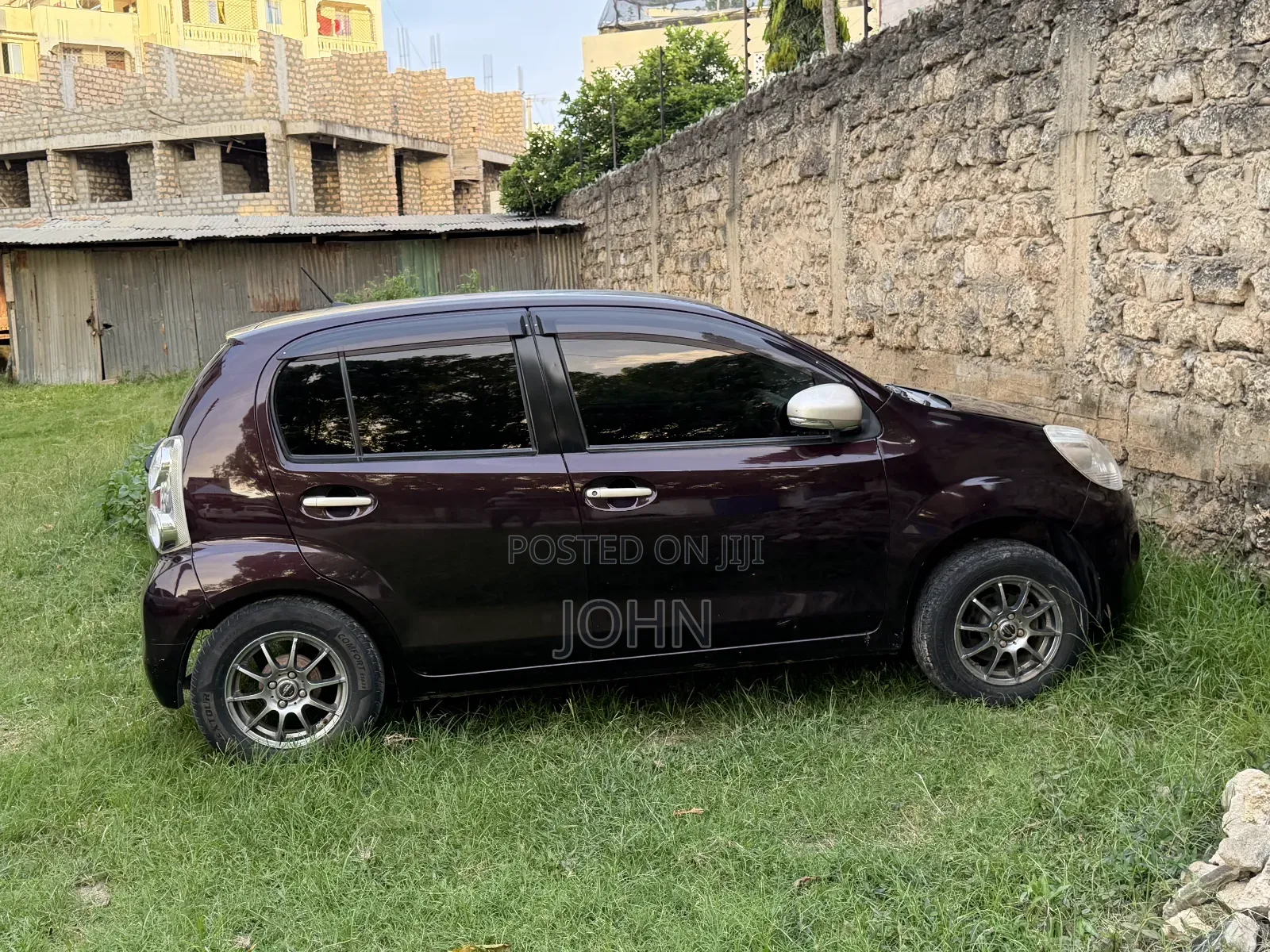 Toyota Passo 2013 Brown