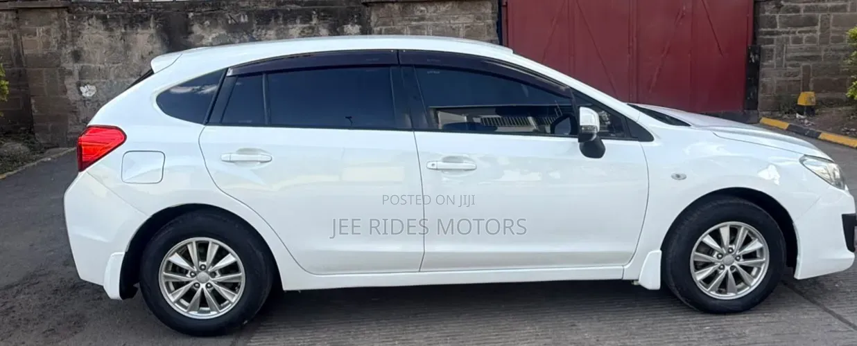 Subaru Impreza 2012 Off white