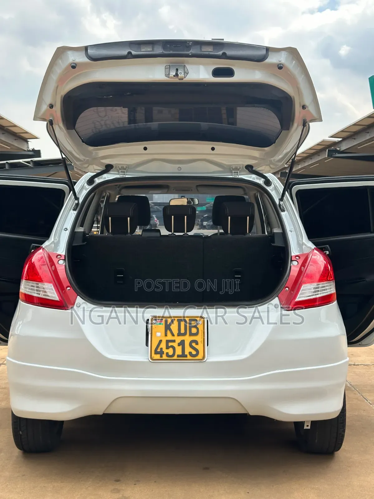 Suzuki Swift 2014 White