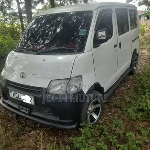 Toyota TownAce 2010 White