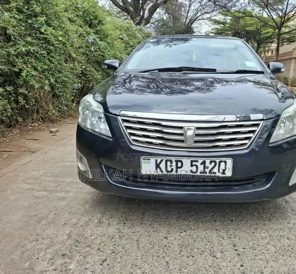 Toyota Premio 2011 Black