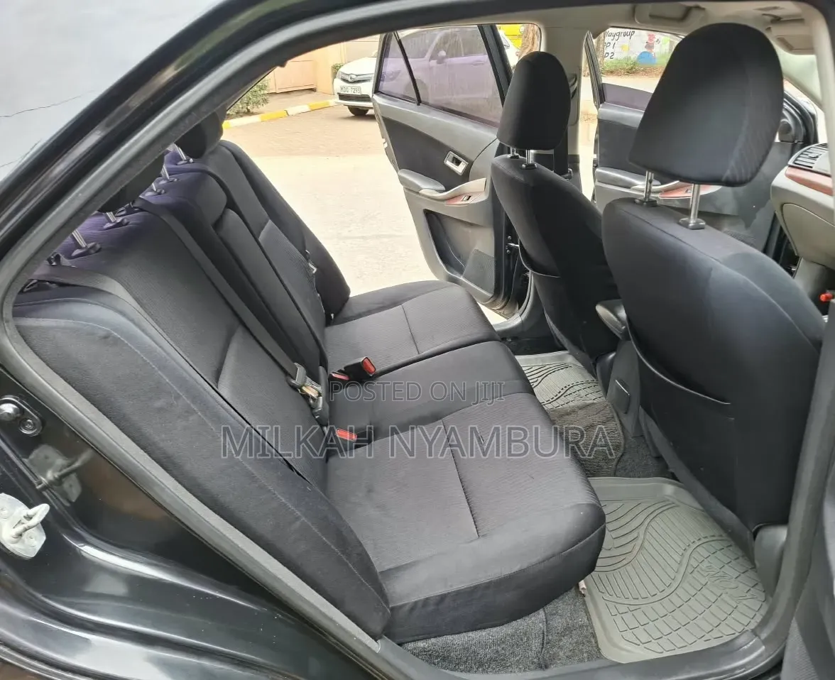Toyota Premio 2011 Black