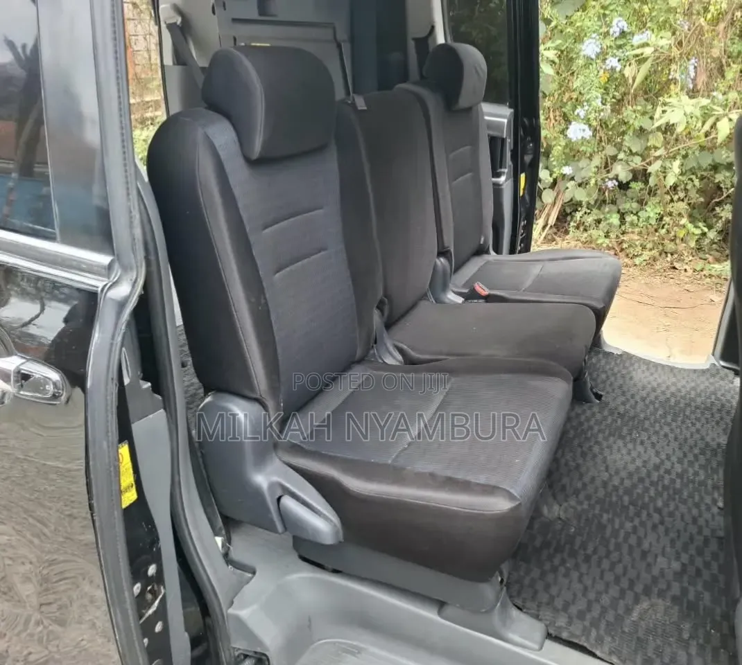 Toyota Voxy 2012 Black