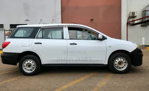 Nissan Advan 2014 White