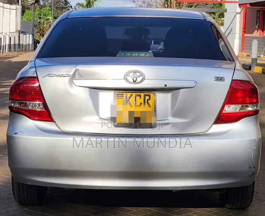 Toyota Axio 1.5 X 2WD 2011 Silver