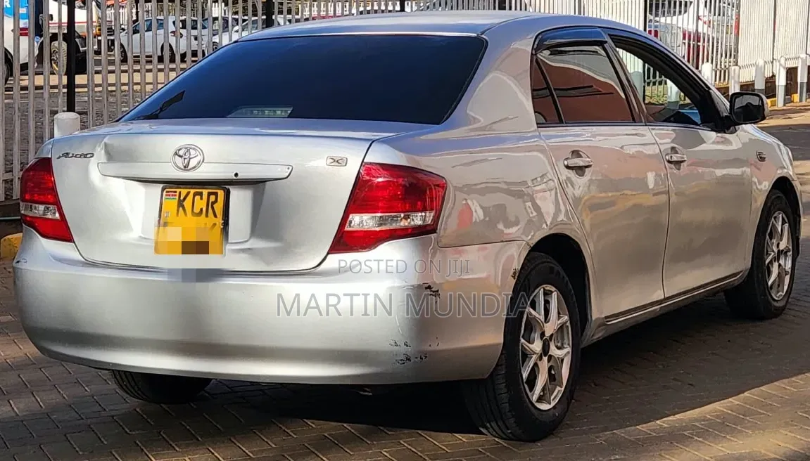 Toyota Axio 1.5 X 2WD 2011 Silver