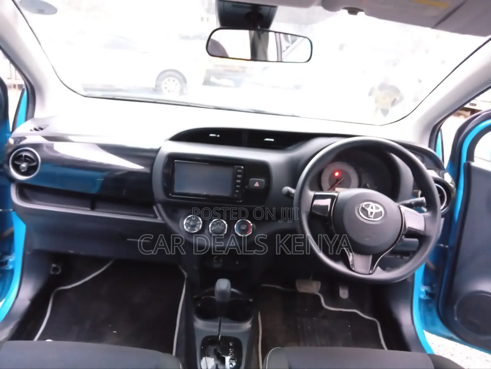 Toyota Vitz 1.0 FWD 5dr 2018 Blue