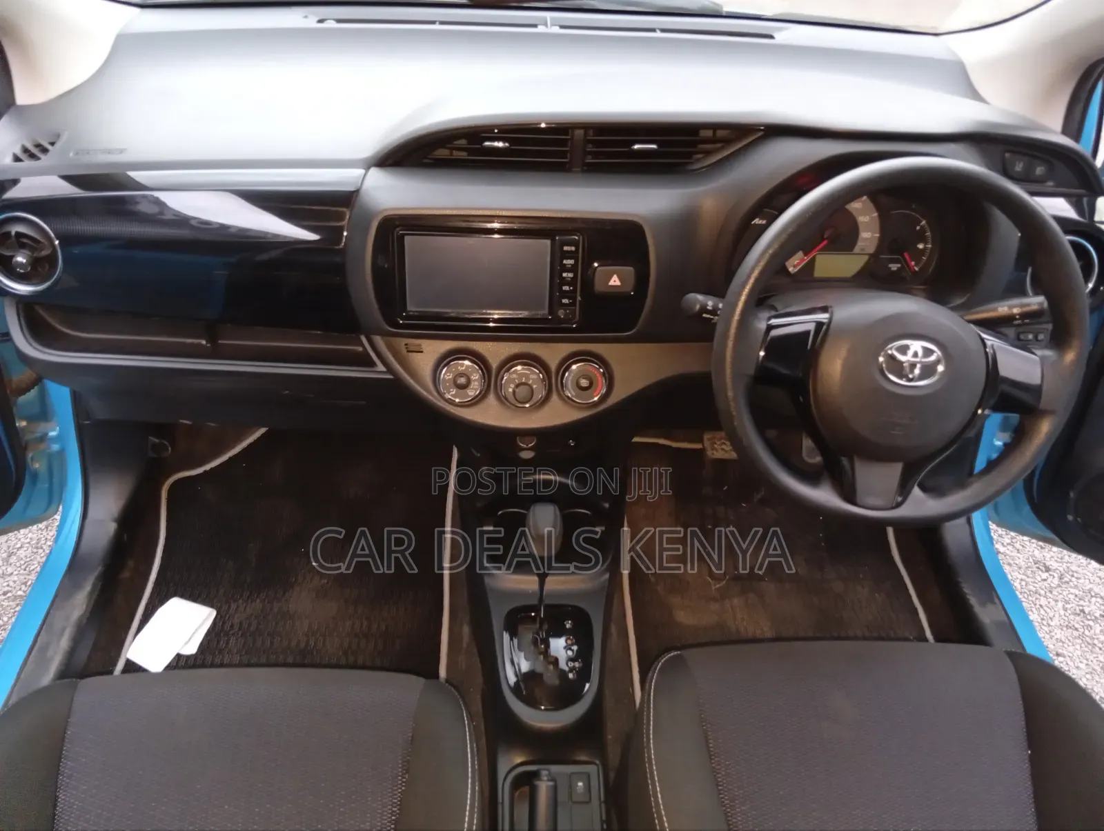 Toyota Vitz 1.0 FWD 5dr 2018 Blue