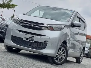 Mitsubishi EK Wagon 660 FWD 2019 Silver