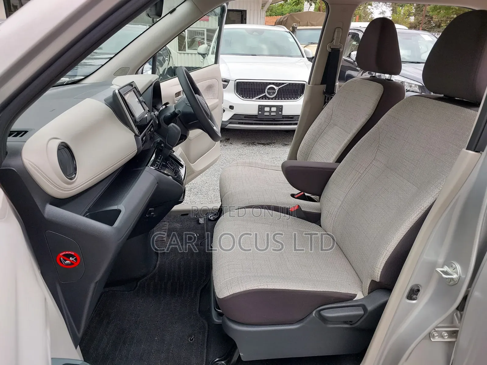 Mitsubishi EK Wagon 660 FWD 2019 Silver