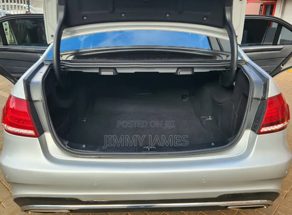 Mercedes-Benz E250 2016 Silver