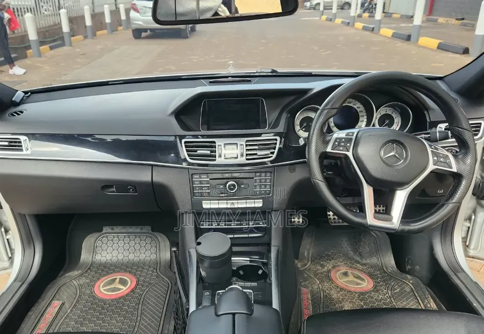 Mercedes-Benz E250 2016 Silver