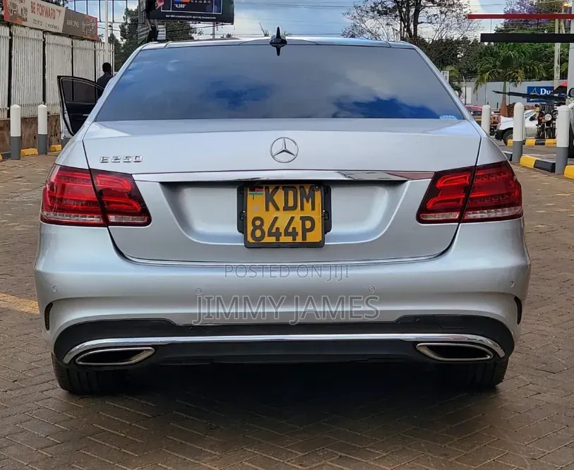 Mercedes-Benz E250 2016 Silver