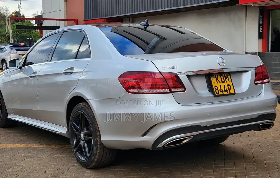 Mercedes-Benz E250 2016 Silver