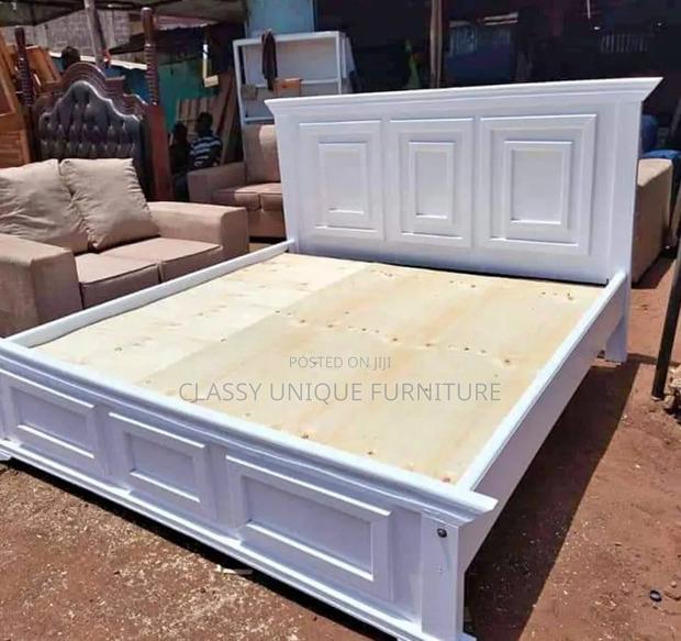 5x6 White Solid Bed