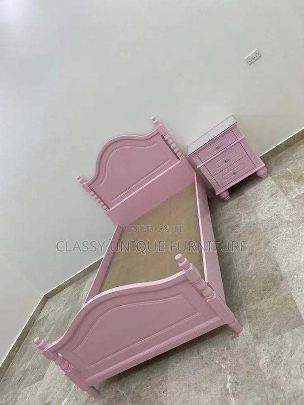 3.5x6 Pink Bed - thumbnail 2