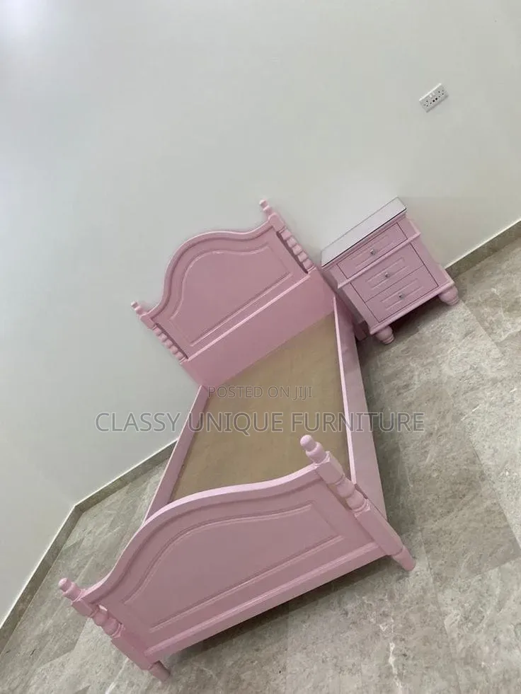 3.5x6 Pink Bed