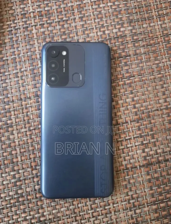 Tecno Spark 8C 64 GB Blue