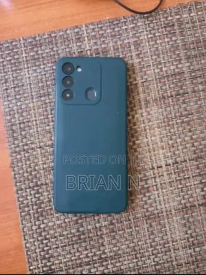 Tecno Spark 8C 64 GB Blue