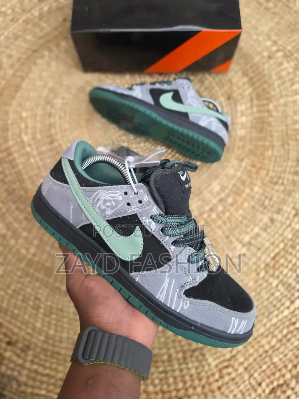Nike Sb Dunk There Skateboard