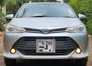 Toyota Corolla Fielder 1.5 Hybrid FWD 2017 Silver