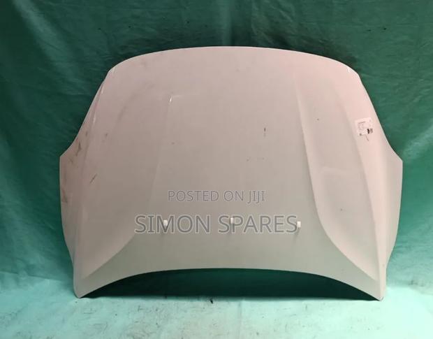 Bonnet Volvo V40 2015