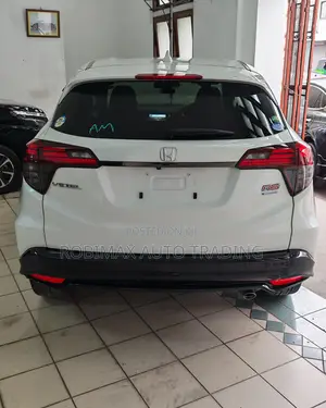 Honda Vezel 2019 White