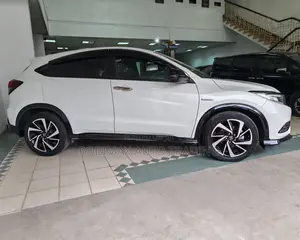 Honda Vezel 2019 White
