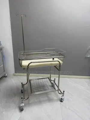 Comfortable and Transparent Hospital Baby Bassinet-for New Born Unit