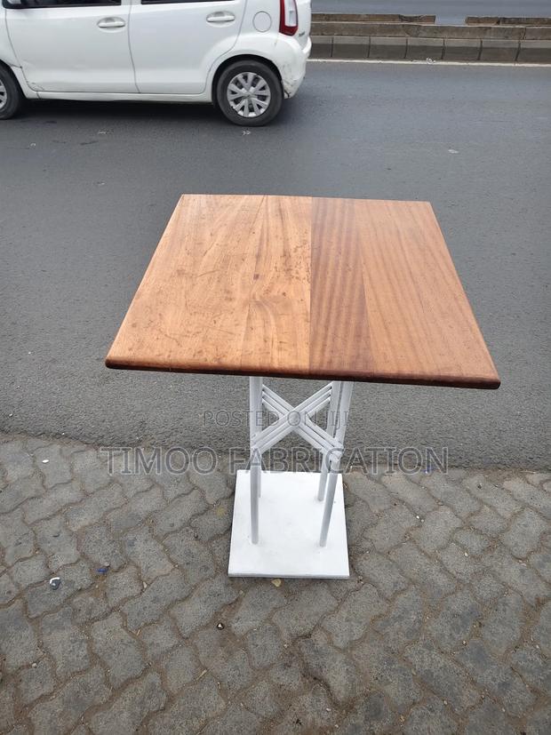 Restaurant Mahogany Top Table Design - thumbnail 2