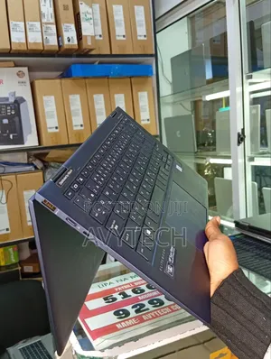 Laptop HP Elite Dragonfly x360 8th Gen 8GB Intel Core i5 SSD 256GB